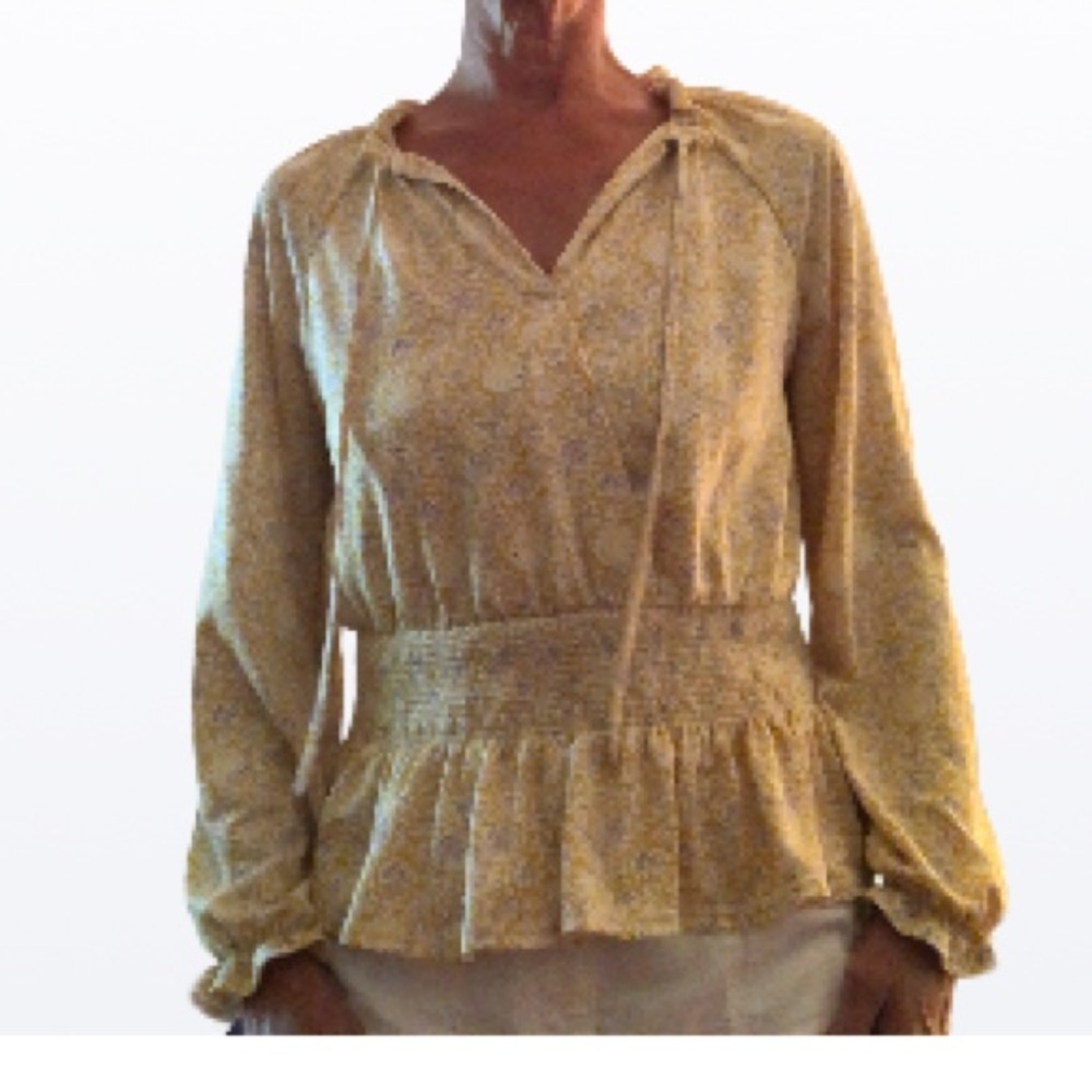 Melloday BOHO ruffled V neck bouncy blouse medium